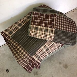 Full size quilt/shams